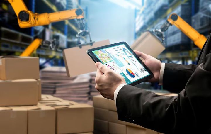 Guide to Supply Chain Optimization Solutions: Strategies, Tips & Proven Methods