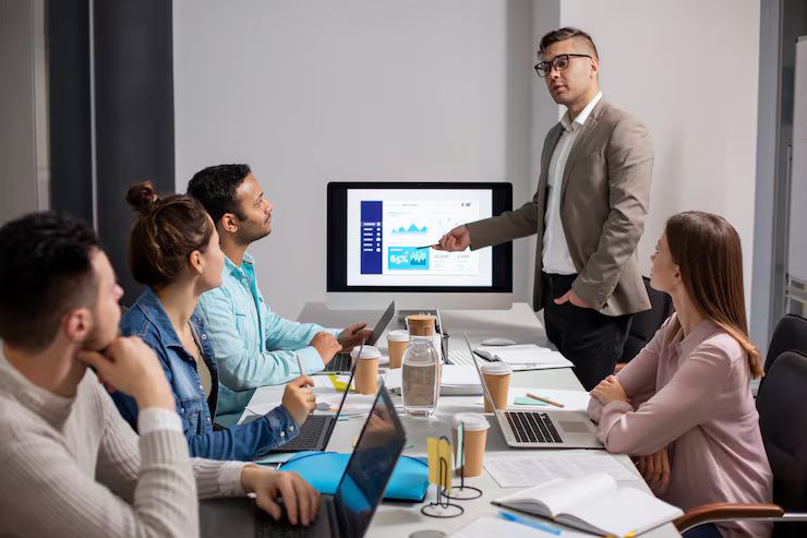 Guide to Enterprise CRM Solutions: Introduction, Use Cases & Tips