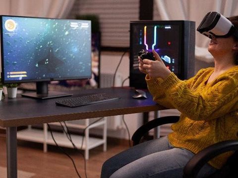 Game Development Course: A Complete Guide to Basics, Tools & Helpful Insights